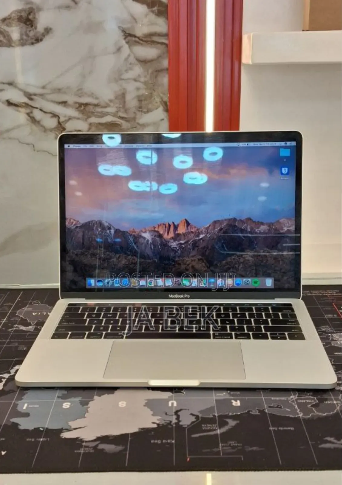 New Laptop Apple MacBook Pro 2016 8GB Intel Core i5 SSD 256GB