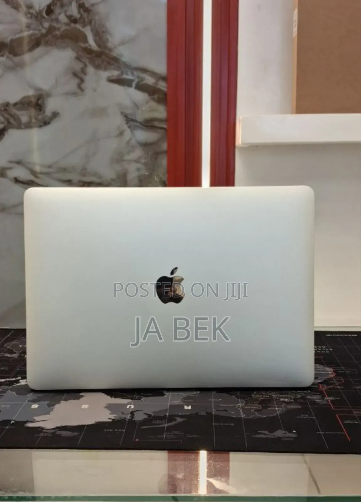 New Laptop Apple MacBook Pro 2016 8GB Intel Core i5 SSD 256GB