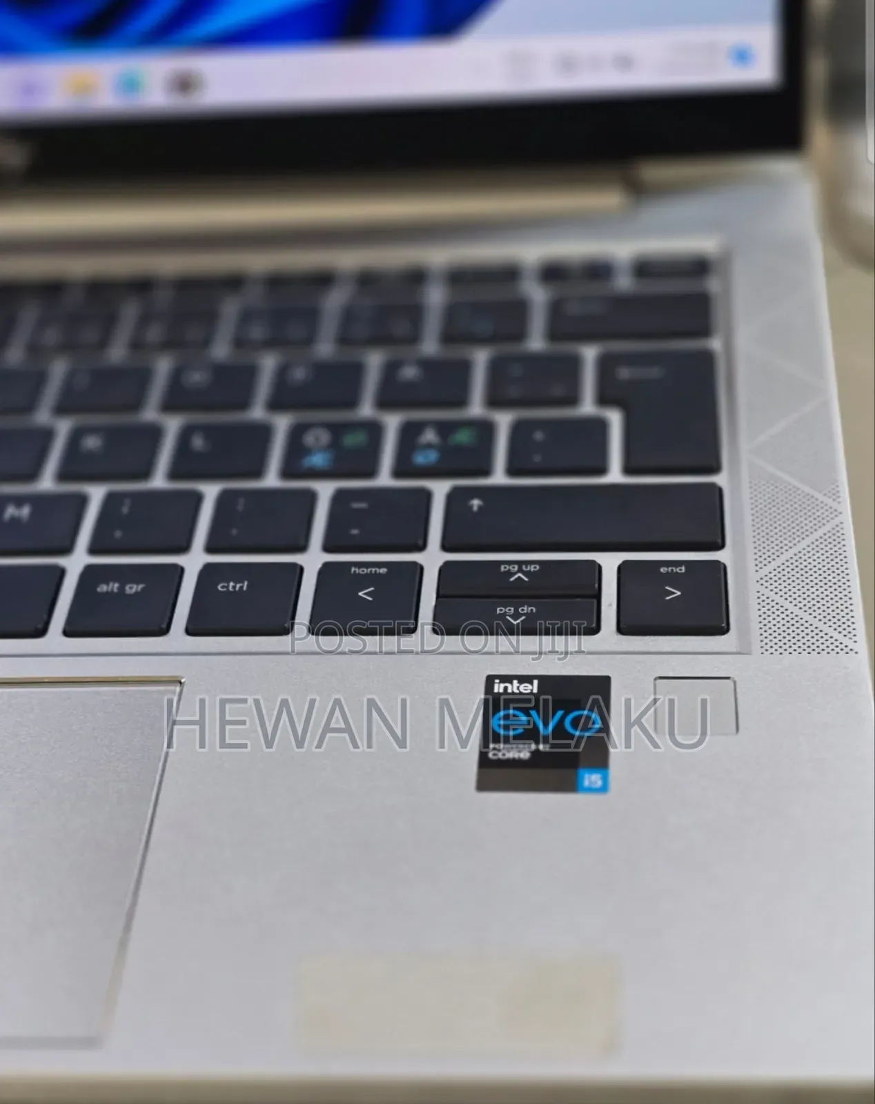 New Laptop HP EliteBook 830 G8 16GB Intel Core i5 SSD 512GB