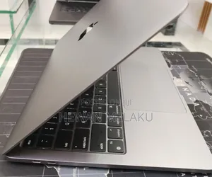 New Laptop Apple MacBook Pro M1 8GB Apple M1 Pro SSD 256GB