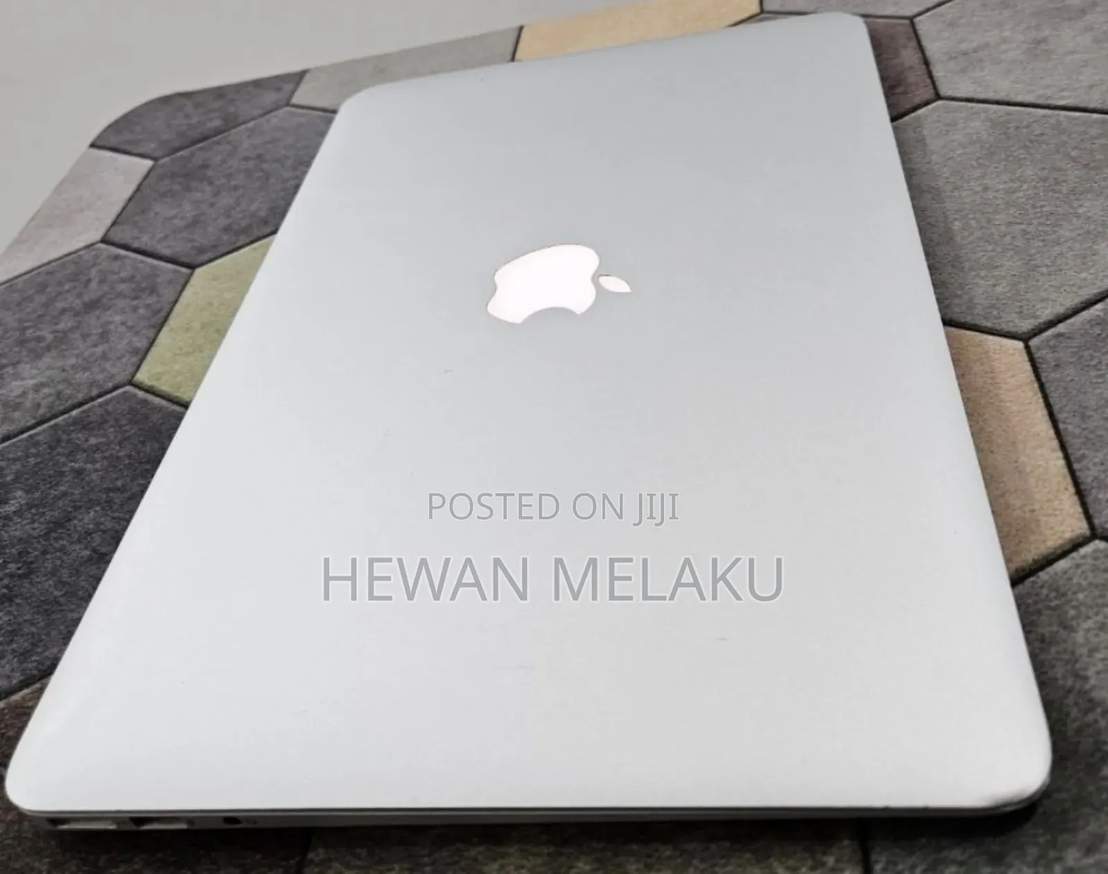 New Laptop Apple MacBook Air 2017 8GB Intel Core i5 SSD 256GB