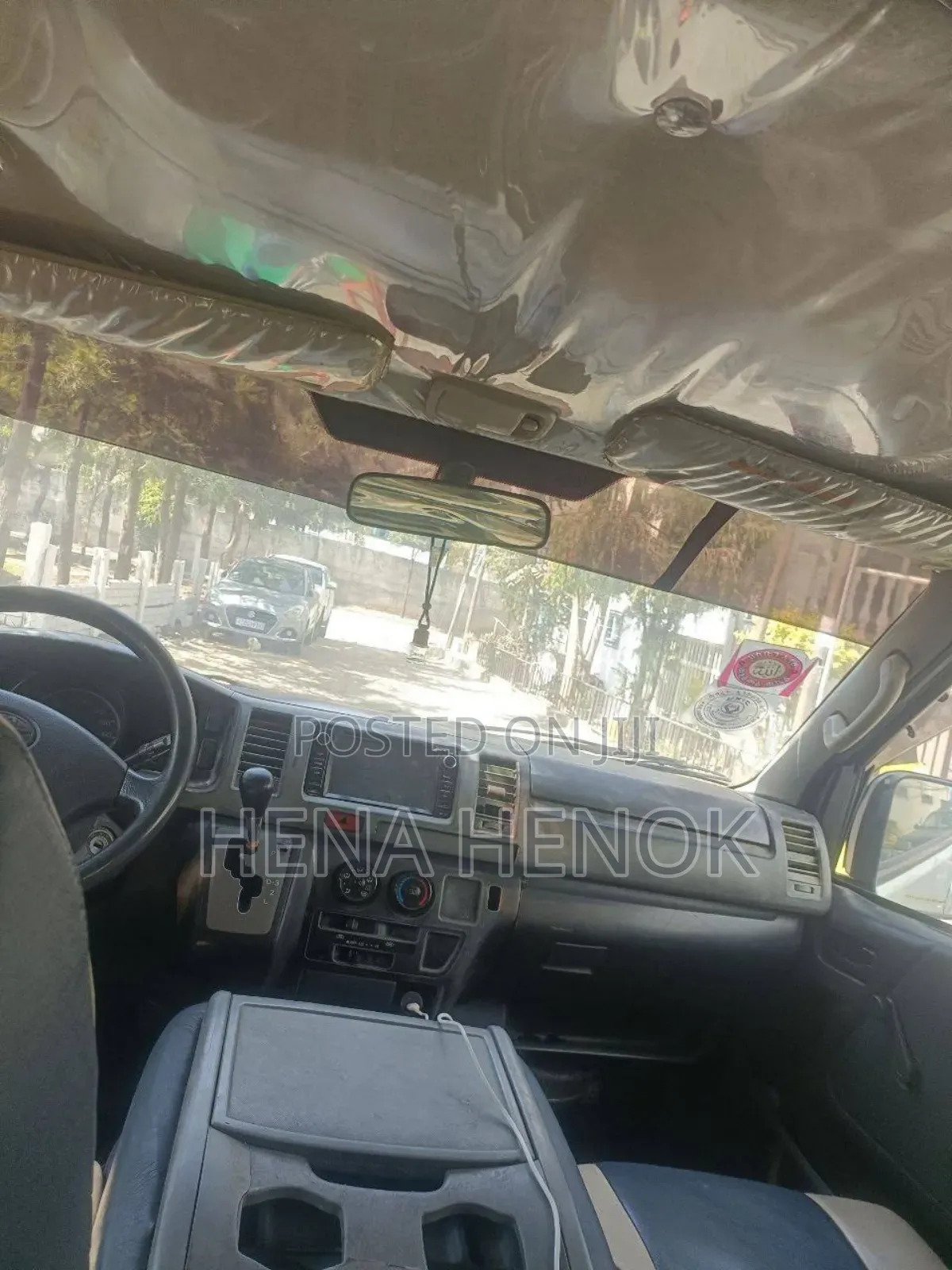 Toyota HiAce 2009 Silver