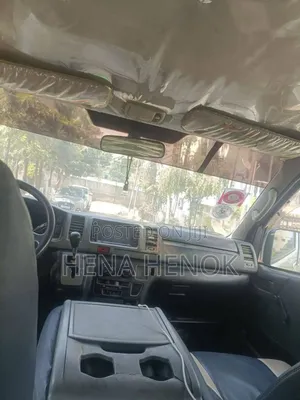 Toyota HiAce 2009 Silver