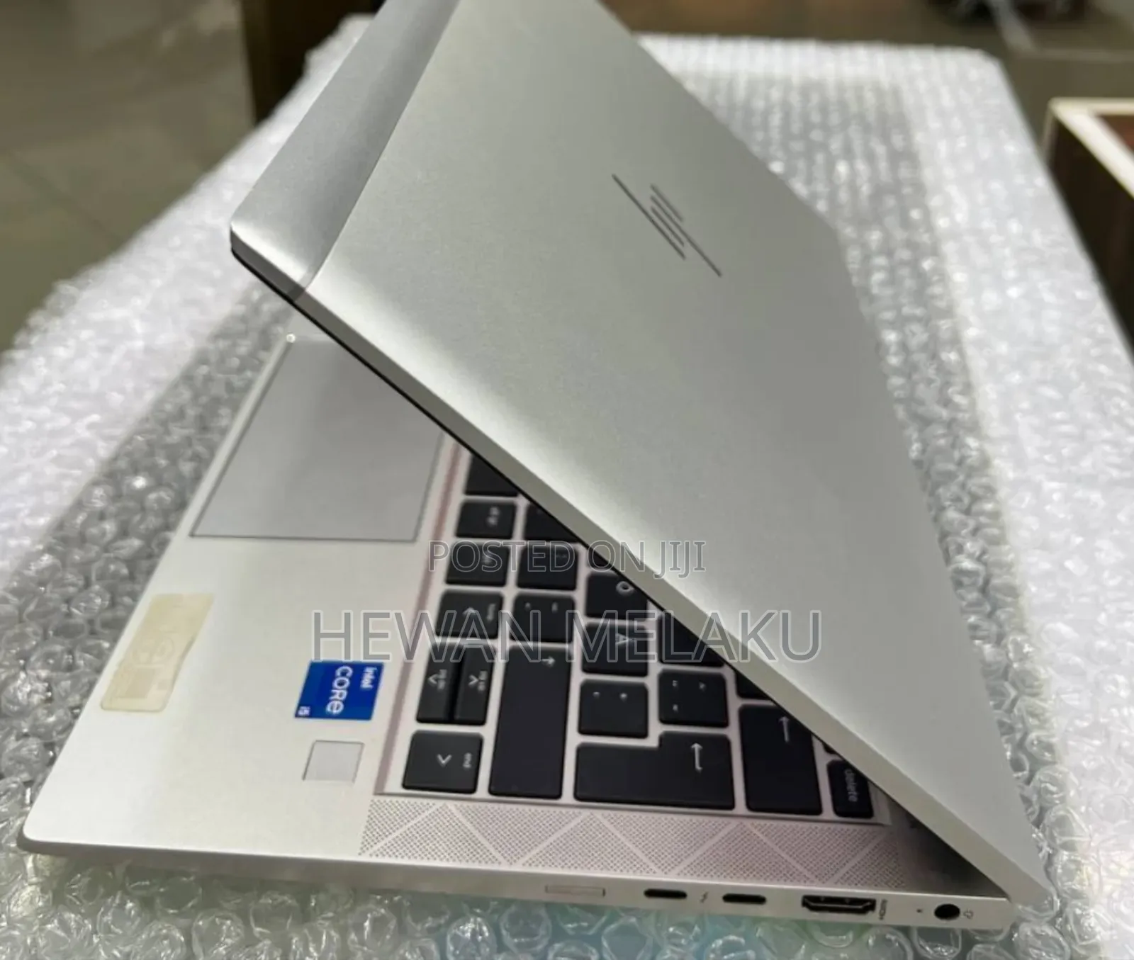 New Laptop HP EliteBook 830 G8 16GB Intel Core i5 SSD 512GB