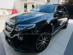 Mercedes-Benz EQC EQC400 4MATIC 2023 Beige