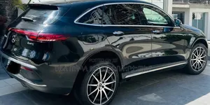 Mercedes-Benz EQC EQC400 4MATIC 2023 Beige