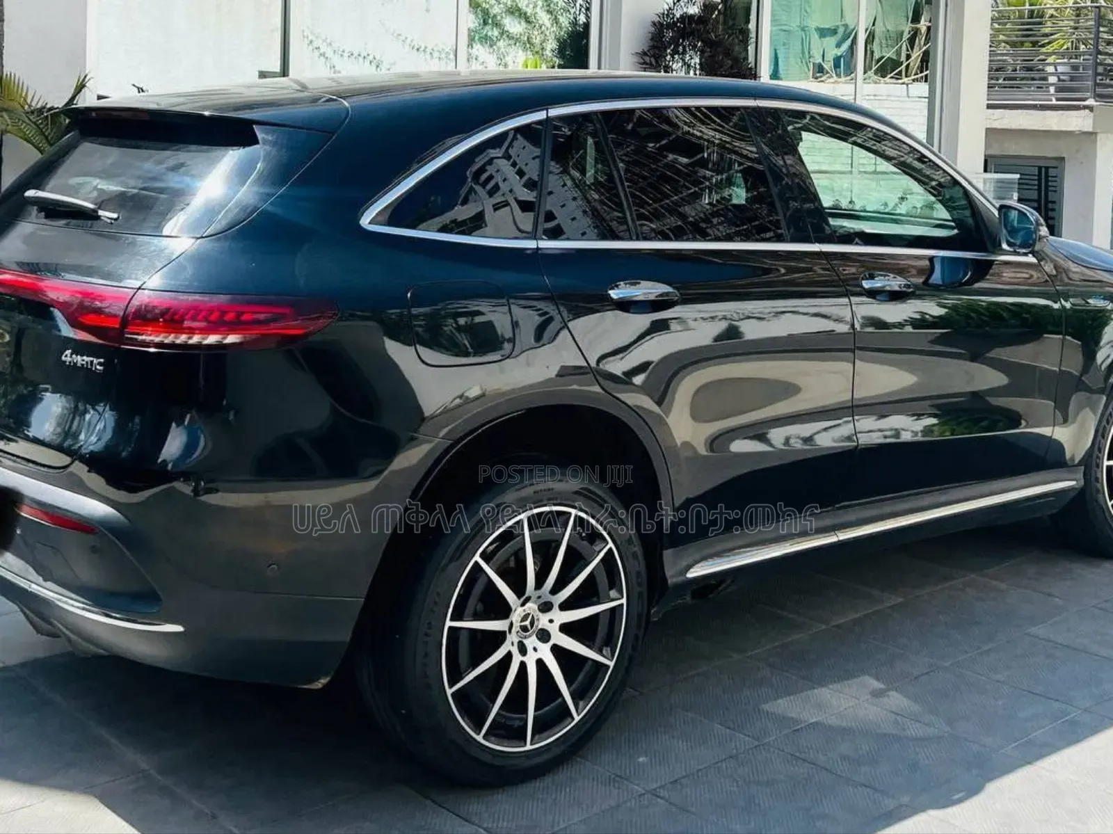 Mercedes-Benz EQC EQC400 4MATIC 2023 Beige