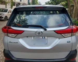 Toyota Rush 2023 Teal