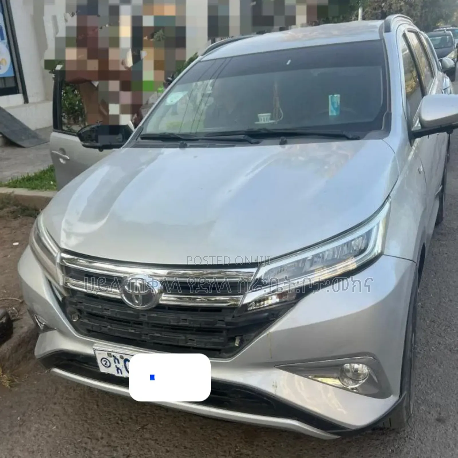 Toyota Rush 2022 Silver