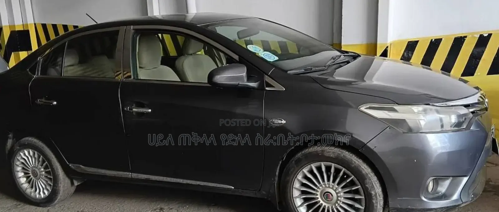 Toyota Yaris 2016 Maroon