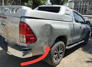 Toyota Hilux 2019 Gray