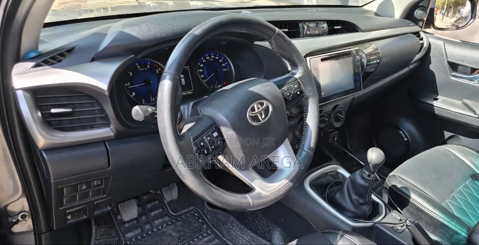 Toyota Hilux 2019 Gray