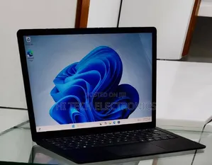 New Laptop Microsoft Surface Laptop 4 16GB Intel Core i7 SSD 512GB