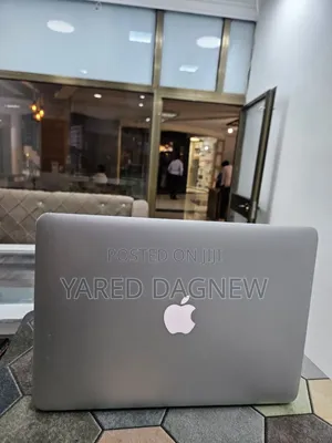 New Laptop Apple MacBook Air 2017 8GB Intel Core i7 SSD 256GB