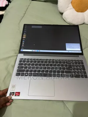 New Laptop Lenovo IdeaPad Flex 15 8GB AMD Ryzen 9 HDD 500GB