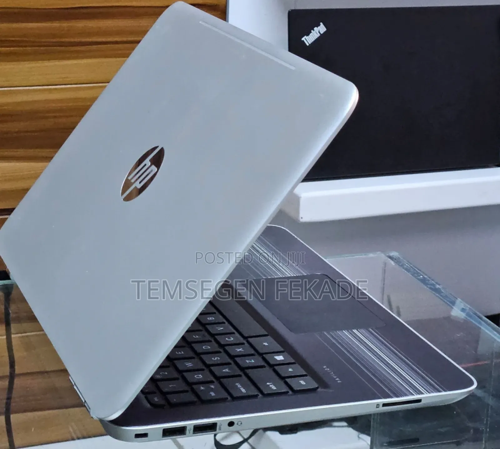 New Laptop HP Pavilion 14 8GB Intel Core i5 SSD 256GB