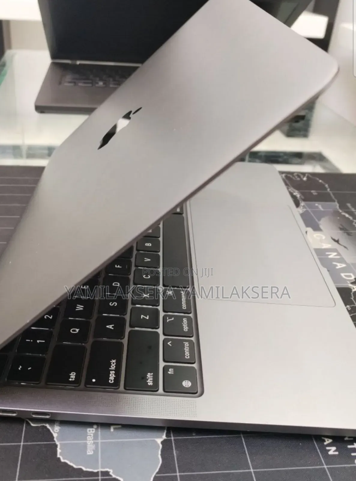 New Laptop Apple MacBook Pro 2020 M1 8GB Apple M1 SSD 256GB