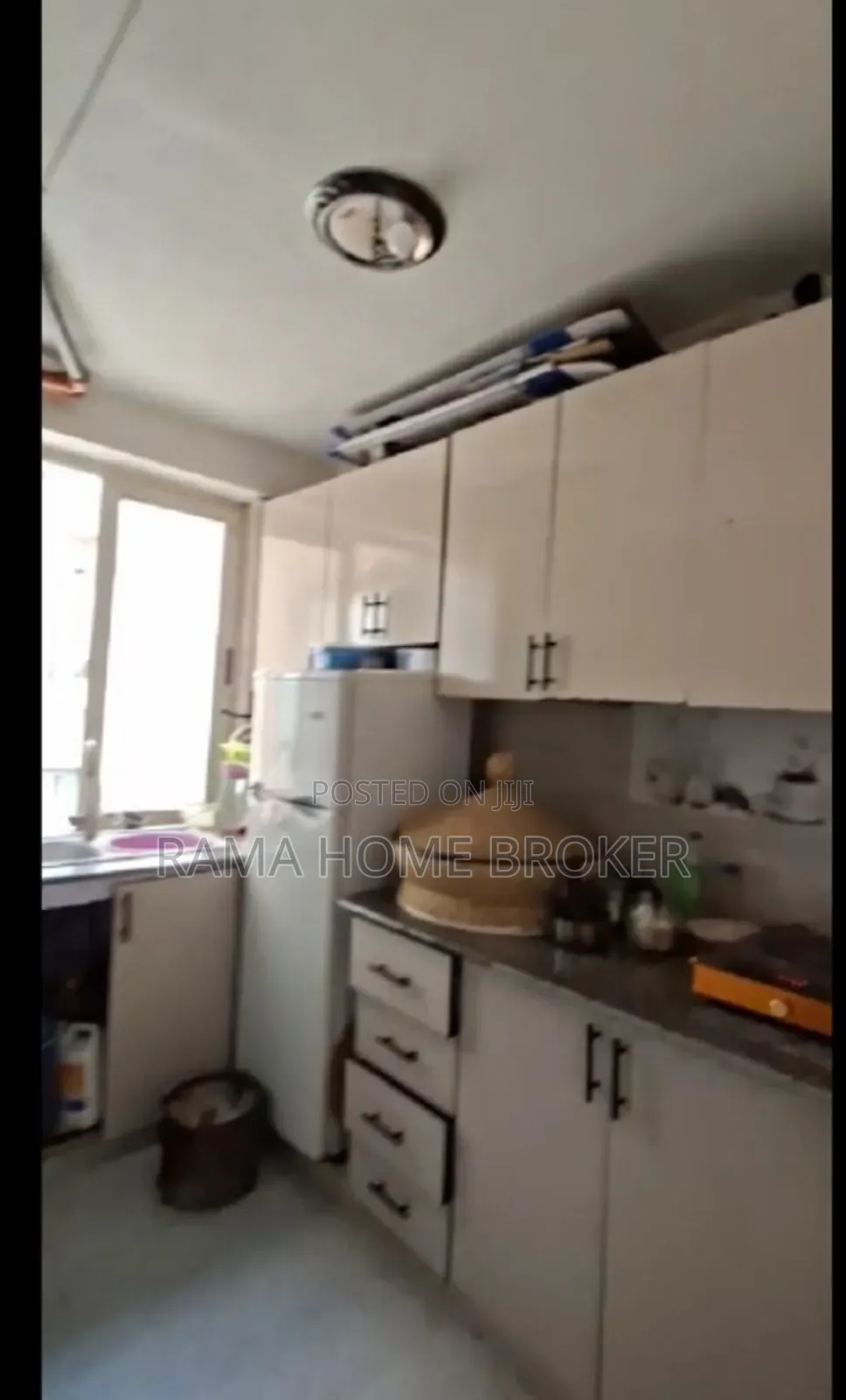 Furnished 2bdrm Apartment in 40/60 ኮንዶሚኒየም, Yeka for sale