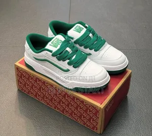 New Arrival Vans Haylen Sneakers Made in Vietnam