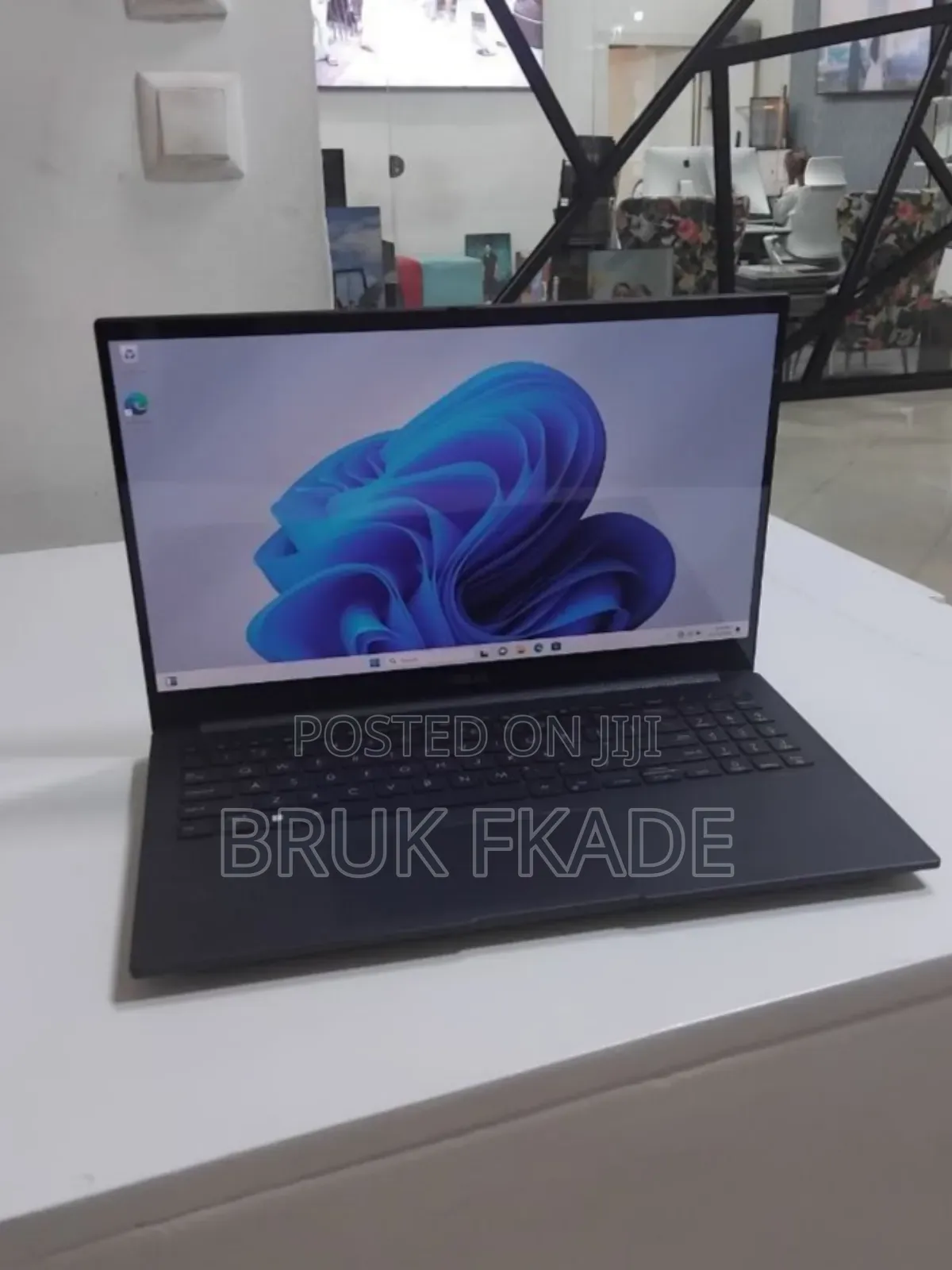 New Laptop Asus VivoBook 15 X505BA 16GB Intel Core i9 SSD 512GB