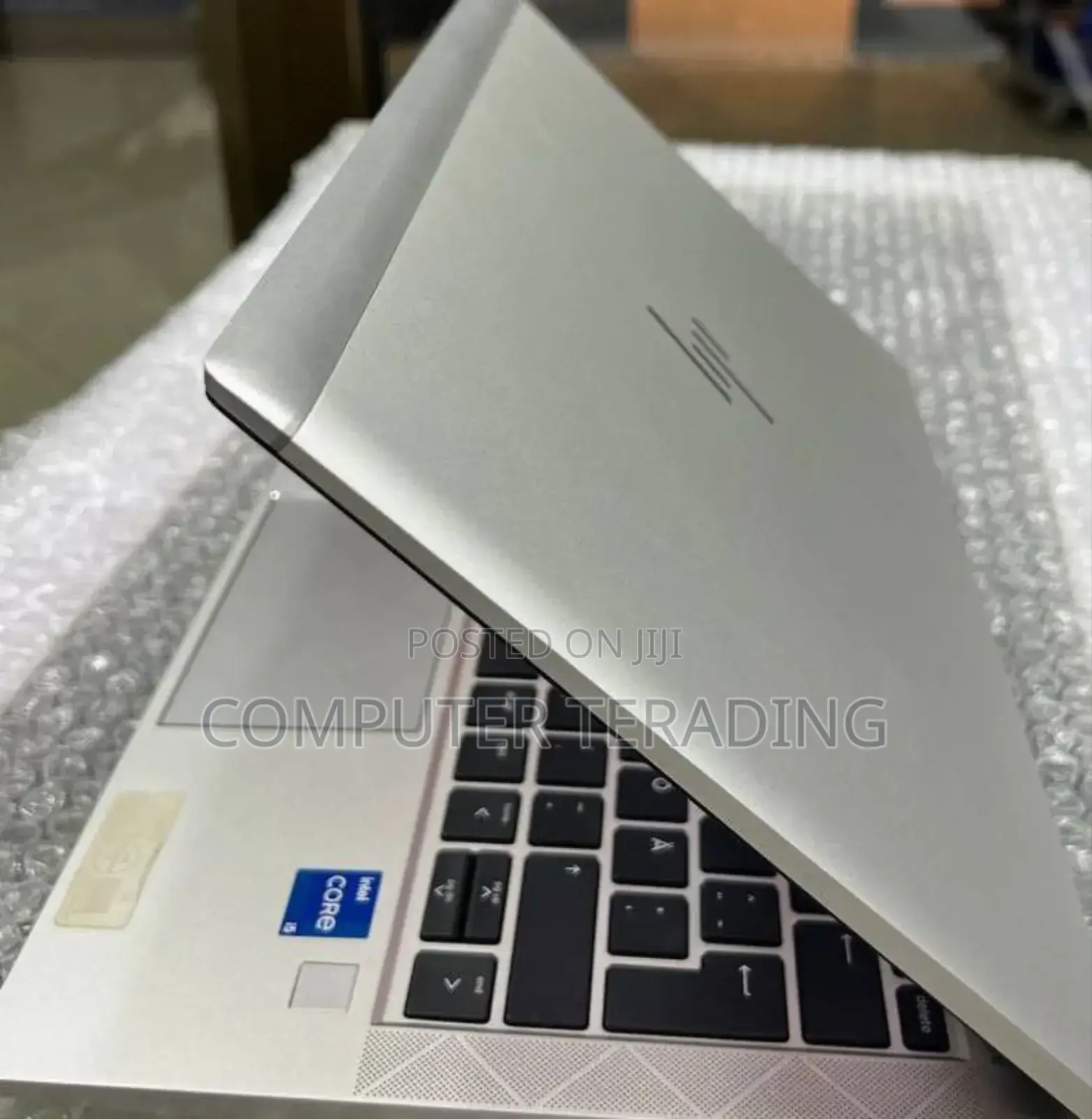 New Laptop HP EliteBook 830 G8 16GB Intel Core i5 SSD 512GB