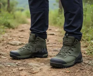 Under Armour 100% Water Proof Hiking Shoes for Man's Made in Vietnam