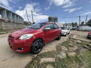 Toyota Yaris 2008 Red