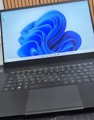 New Laptop Razer Blade 16GB Intel Core i7 SSD 512GB