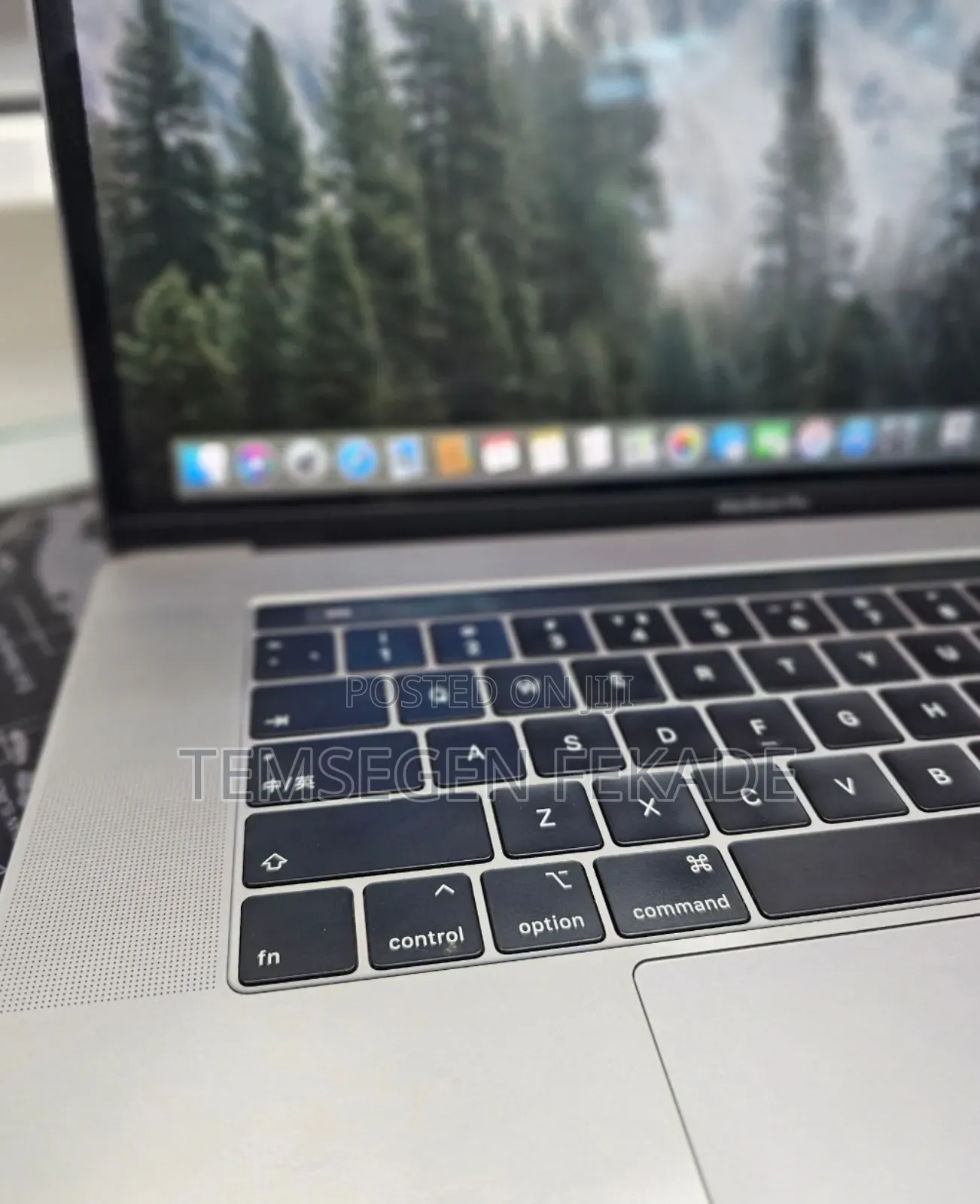 New Laptop Apple MacBook Pro 2019 16GB Intel Core i9 SSD 512GB
