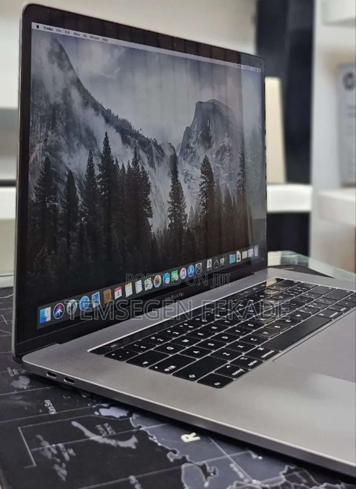 New Laptop Apple MacBook Pro 2019 16GB Intel Core i9 SSD 512GB