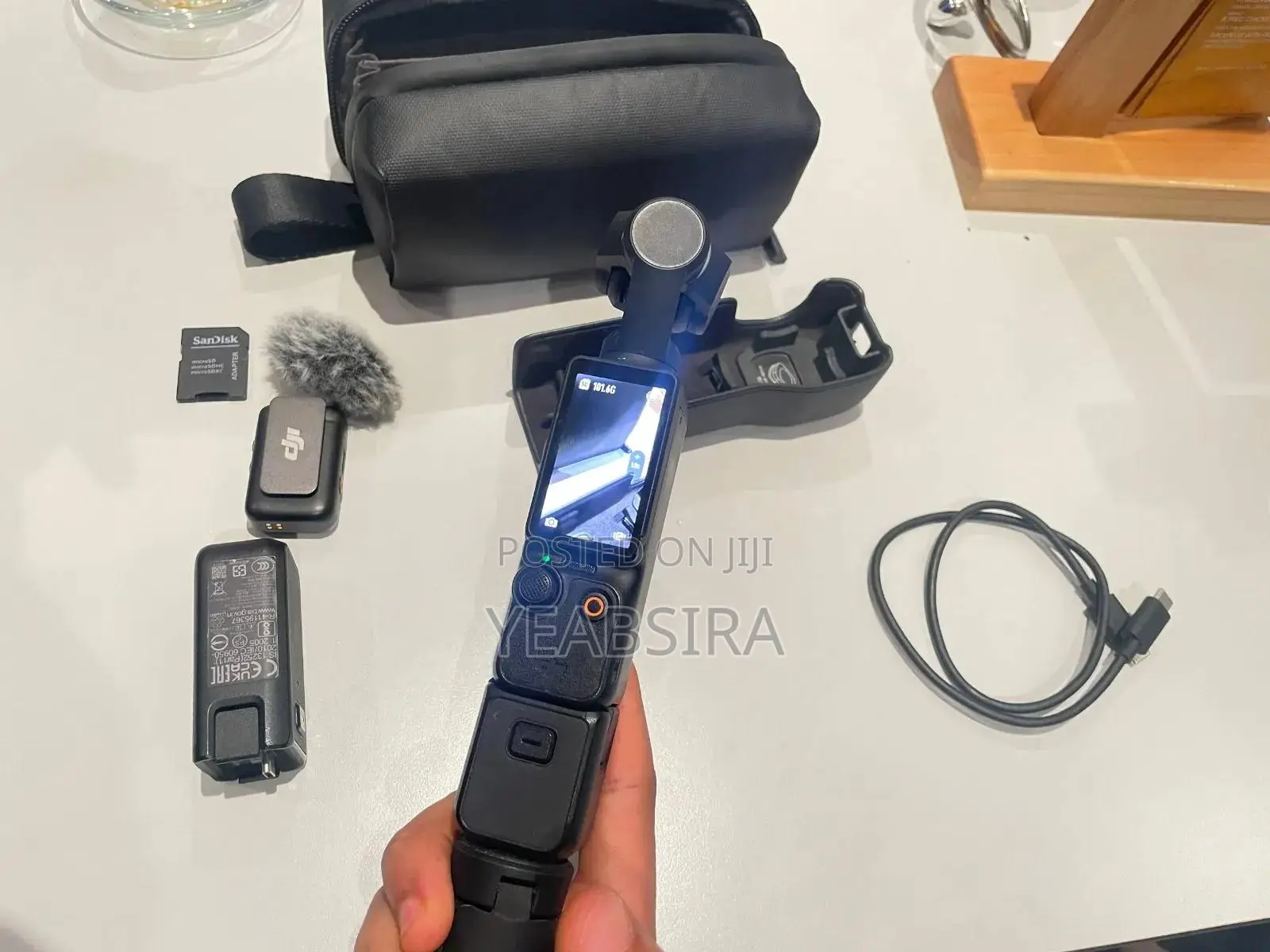 Dji Osmo Pocket 3 Creator Combo – 120fps Gimbal Camera (Like New)