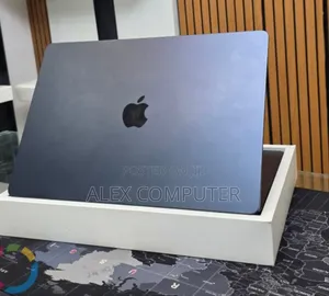 New Laptop Apple MacBook Air 2025 M4 15-inch 16GB Apple M4 SSD 256GB