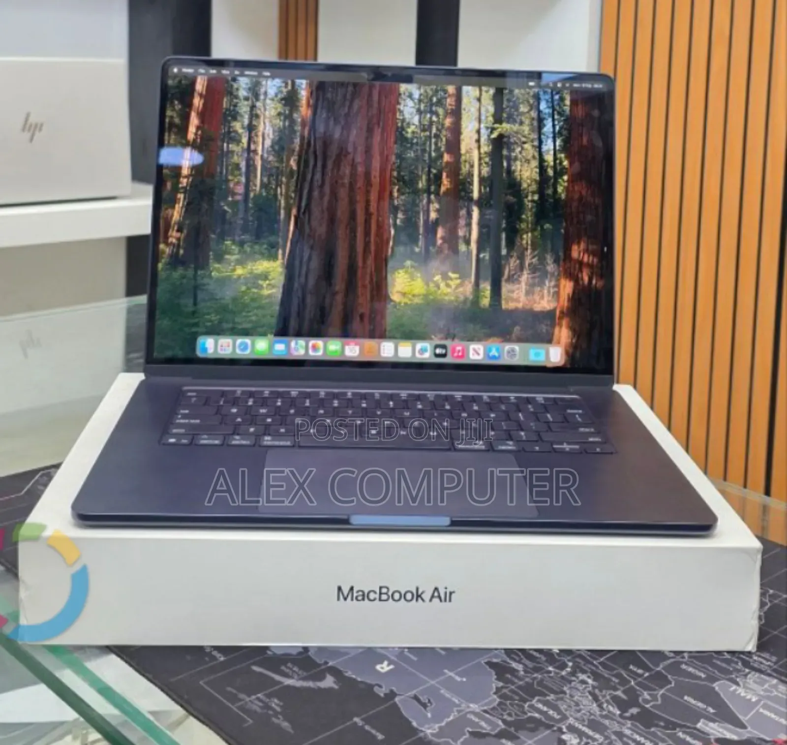 New Laptop Apple MacBook Air 2025 M4 15-inch 16GB Apple M4 SSD 256GB