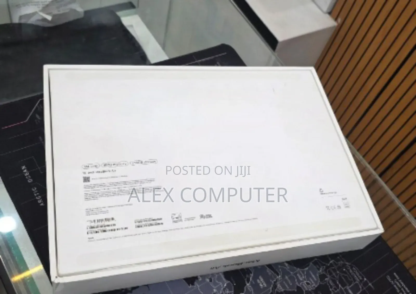 New Laptop Apple MacBook Air 2025 M4 15-inch 16GB Apple M4 SSD 256GB