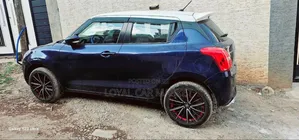 Suzuki Swift 2021 Blue