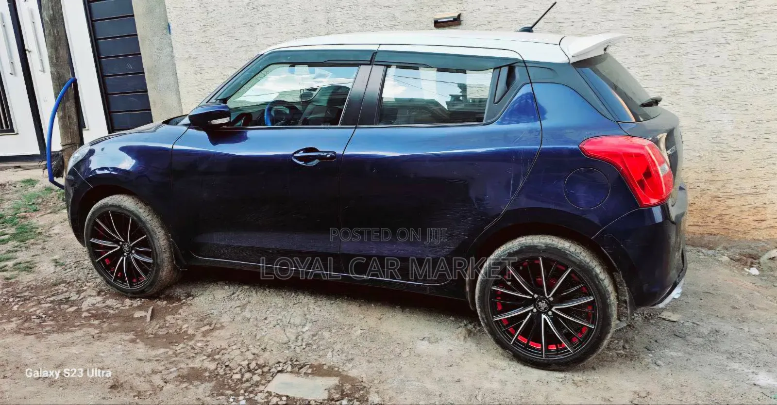 Suzuki Swift 2021 Blue