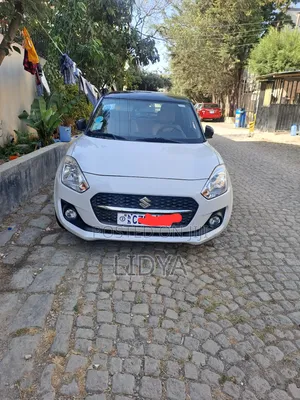 Suzuki Swift RS 2022 White