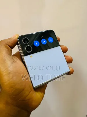 New Samsung Galaxy Z Flip4 256 GB Purple