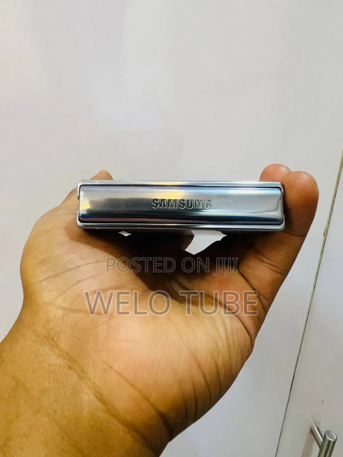 New Samsung Galaxy Z Flip4 256 GB Purple