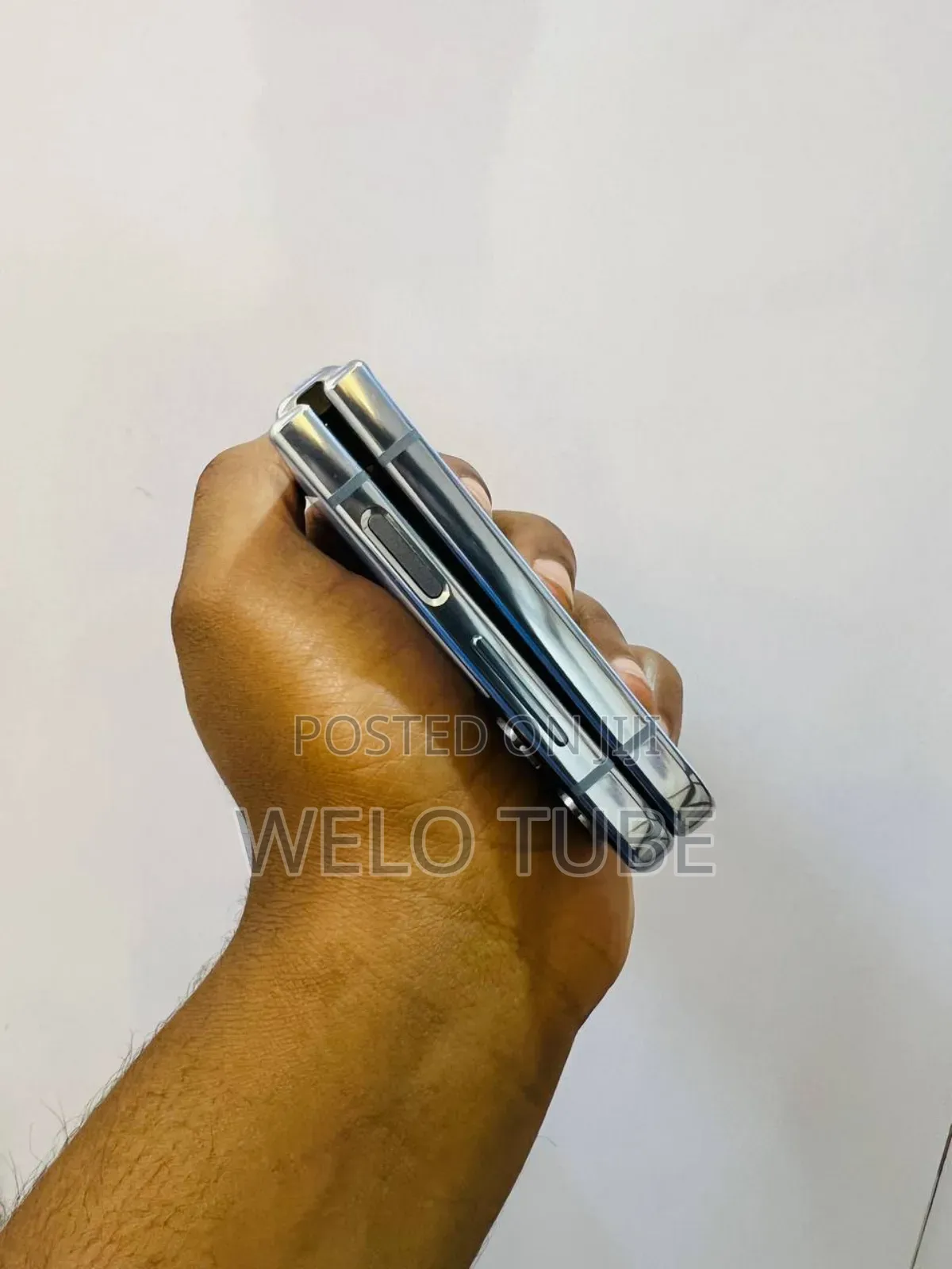 New Samsung Galaxy Z Flip4 256 GB Purple