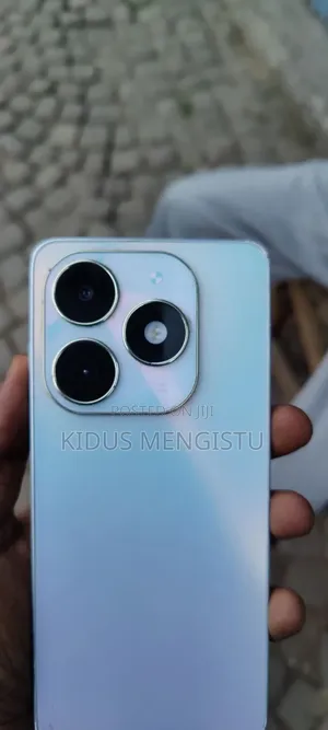 Tecno Spark 20 256 GB White