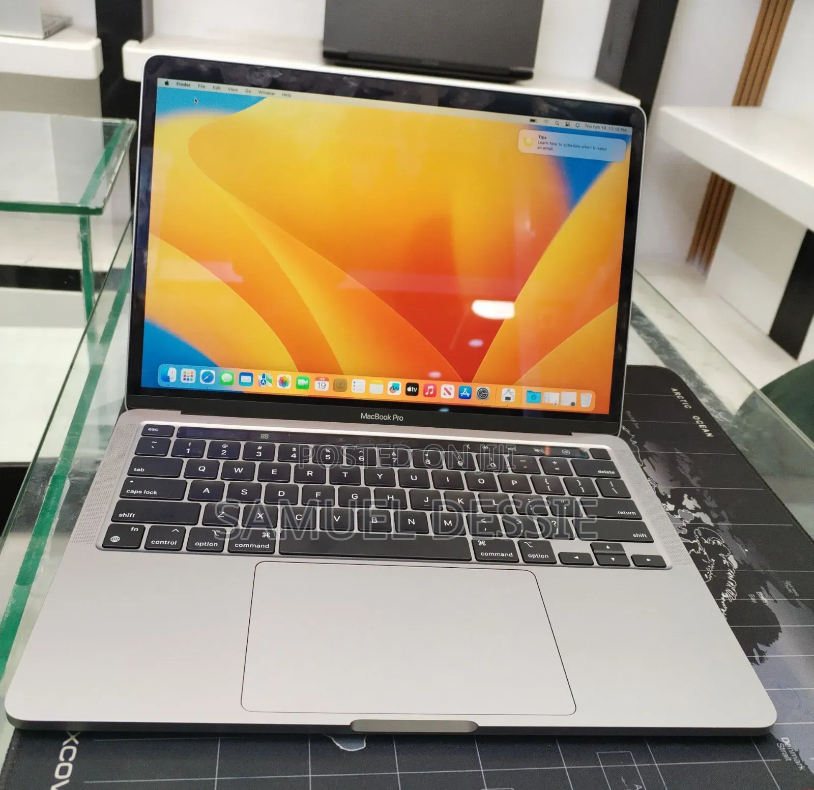 New Laptop Apple MacBook Pro 2020 M1 8GB Apple M1 SSD 256GB