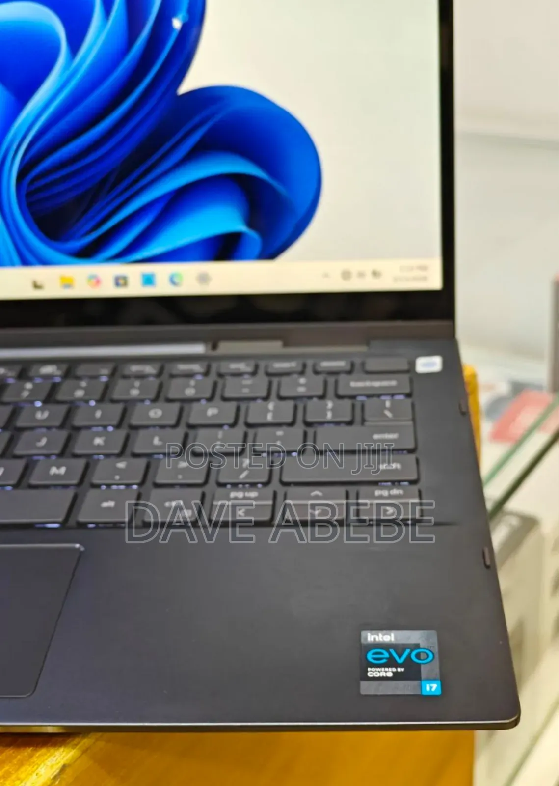 New Laptop Dell Inspiron 7306 16GB Intel Core i7 SSD 512GB