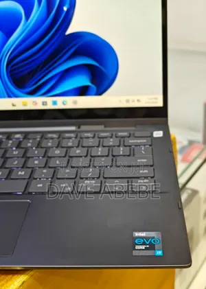 New Laptop Dell Inspiron 7306 16GB Intel Core i7 SSD 512GB