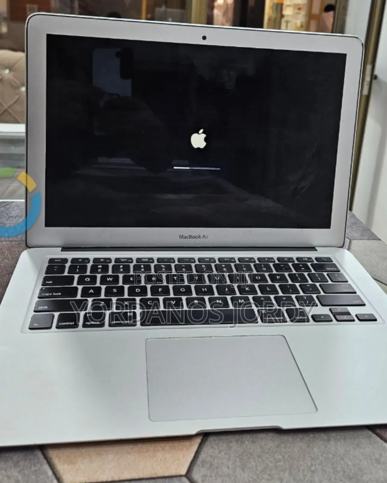 New Laptop Apple MacBook Air 2017 8GB Intel Core i5 SSD 256GB