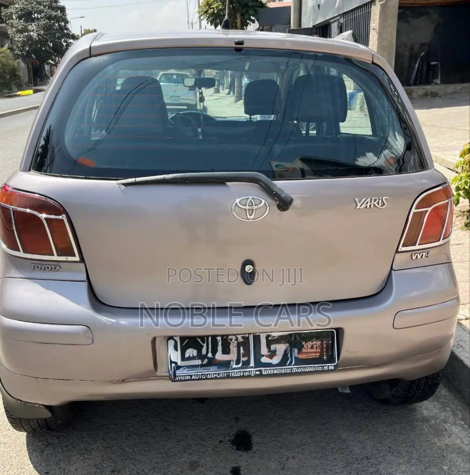 Toyota Vitz 2002 Brown