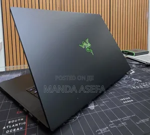 New Laptop Razer Blade 16GB Intel Core i7 SSD 512GB