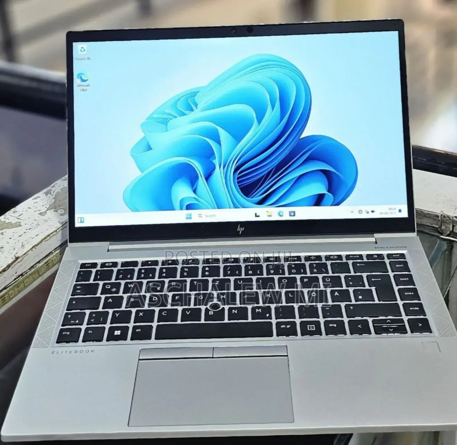 New Laptop HP EliteBook 840 G8 16GB Intel Core i5 SSD 512GB