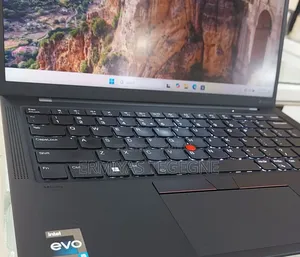 New Laptop Lenovo ThinkPad X1 Carbon 16GB Intel Core i5 SSD 512GB