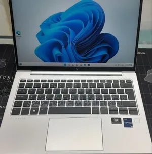 New Laptop HP EliteBook 830 G9 16GB Intel Core i5 SSD 512GB